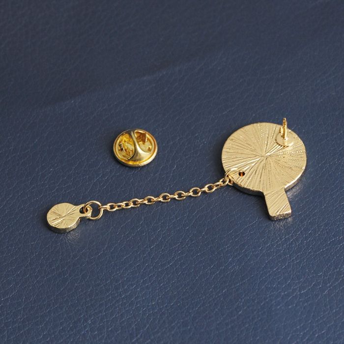 Table tennis brooch / pins